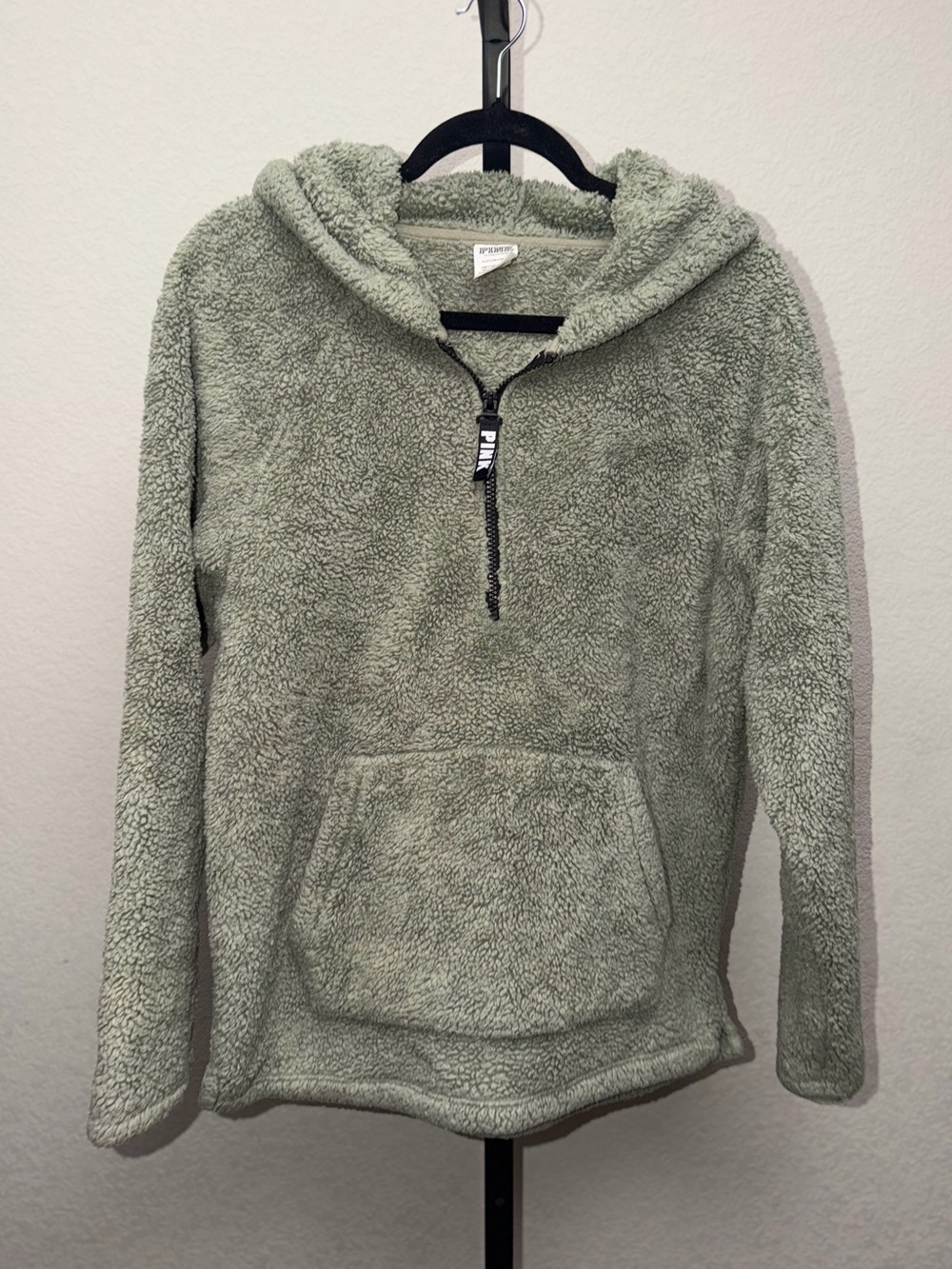 PINK Victoria's Secret Womenās Sage Green Sherpa Half-Zip Hoodie
